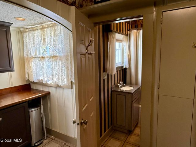 16 Raymond Avenue, Glens Falls, NY 12801