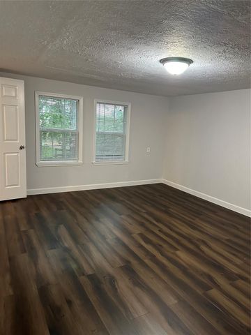 700 11th Street N, Texas City, TX 77590