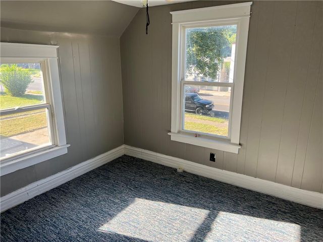 3207 E 27th Street, Kansas City, MO 64127