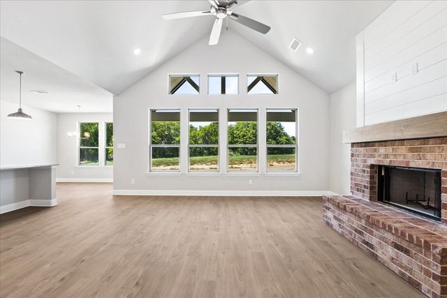 4004 Roan Court, Springtown, TX 76082