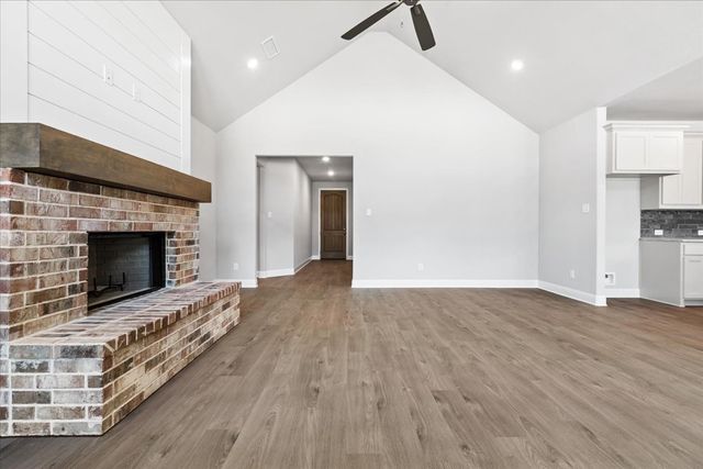 4004 Roan Court, Springtown, TX 76082