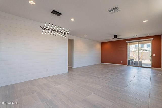 6952 W Pedro Lane, Laveen, AZ 85339