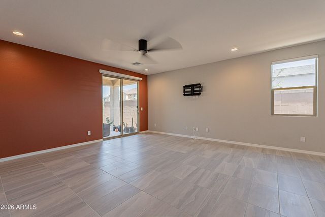 6952 W Pedro Lane, Laveen, AZ 85339