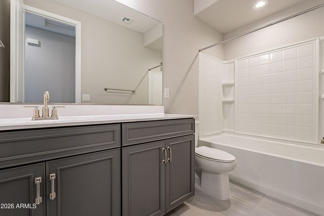 6952 W Pedro Lane, Laveen, AZ 85339