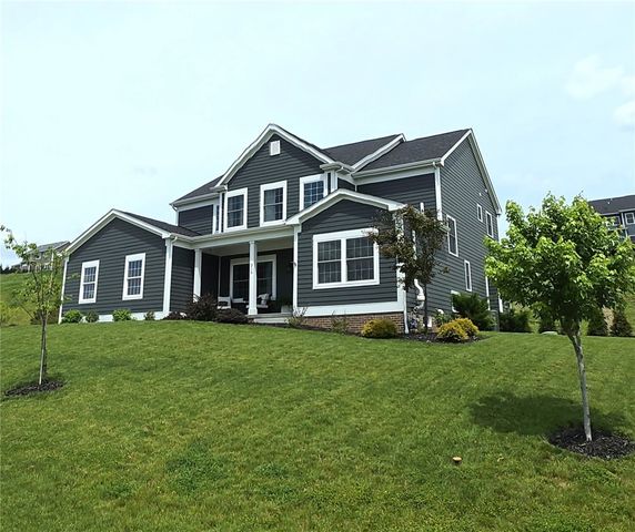 216 Hickory Ln, Adams Twp, PA 16046