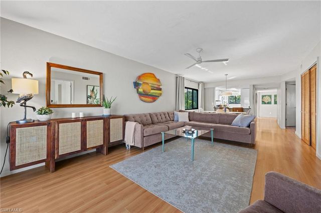 2711 First ST 304, Fort Myers, FL 33916