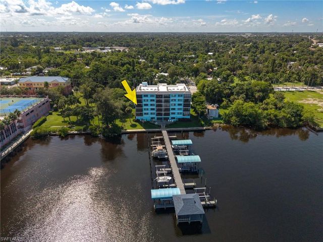 2711 First ST 304, Fort Myers, FL 33916