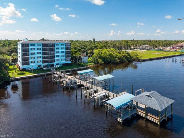 2711 First ST 304, Fort Myers, FL 33916