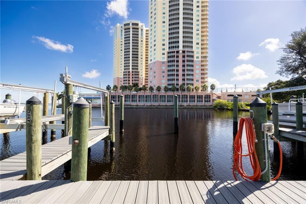 2711 First ST 304, FORT MYERS, FL 33916 — photo 2