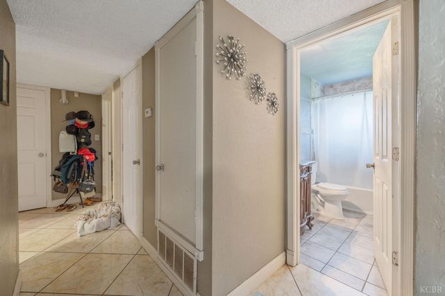 1092 Sherman Court, Lindsay, CA 93247