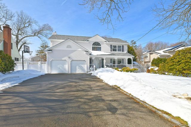 312 Cambon Avenue, Saint James, NY 11780