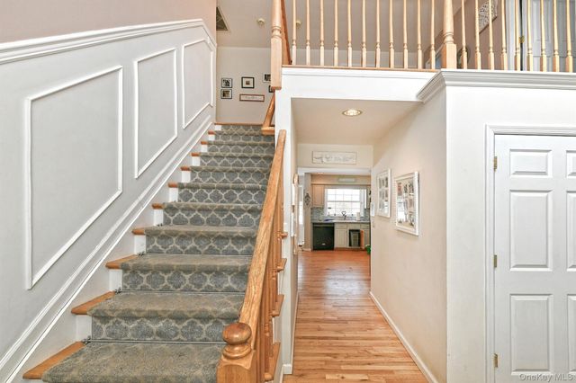 312 Cambon Avenue, Saint James, NY 11780