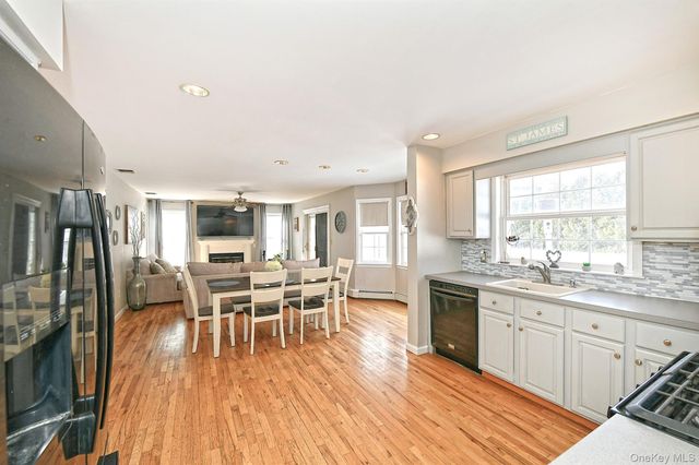 312 Cambon Avenue, Saint James, NY 11780