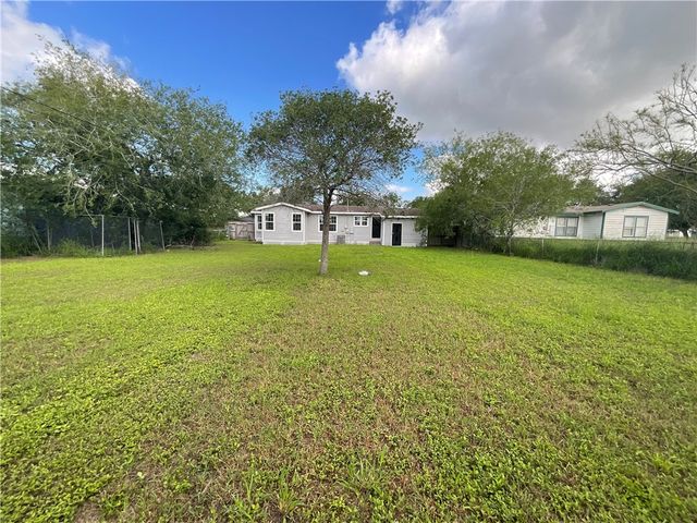 4940 Mokry Dr, Corpus Christi, TX 78415