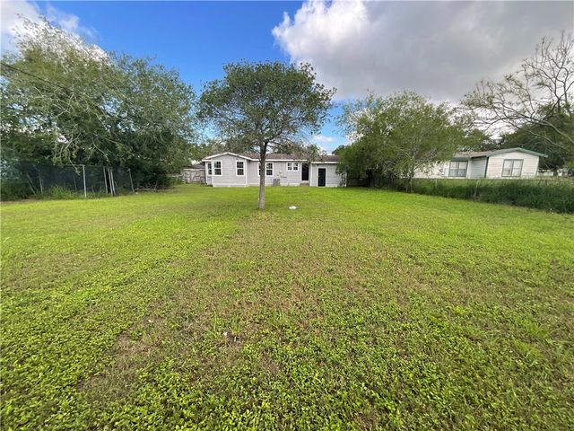 4940 Mokry Dr, Corpus Christi, TX 78415