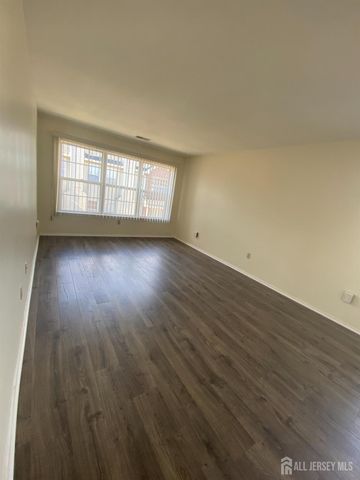 333 Bowler Court, Piscataway, NJ 08854