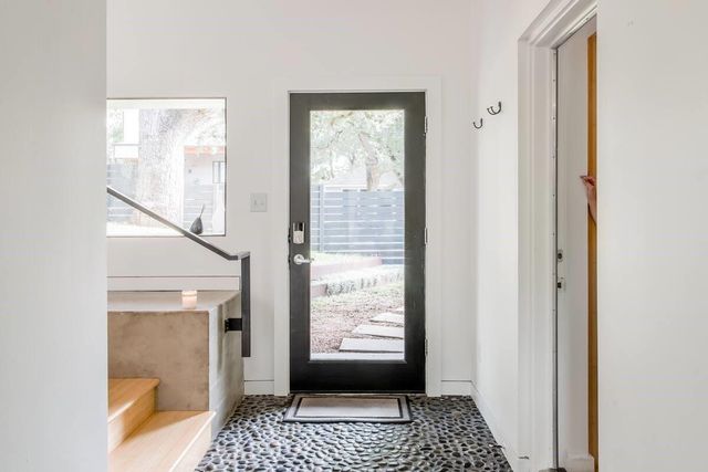 1017 Milam PL, Austin, TX 78704