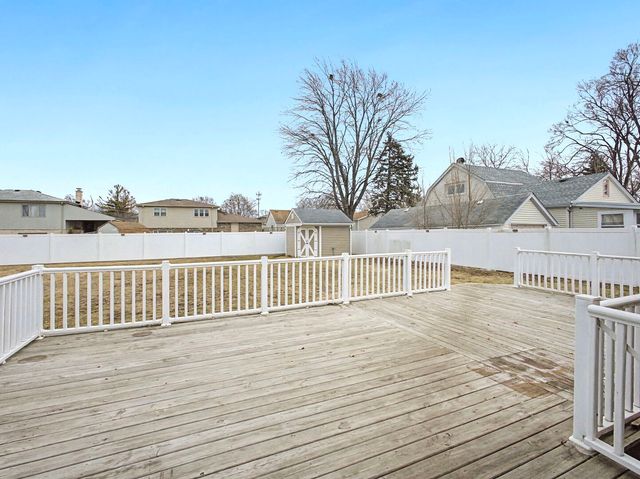 8621 Natchez Avenue, Burbank, IL 60459