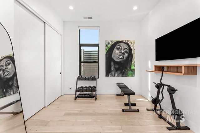 2142 E Granite Cove Ln, Eagle, ID 83616