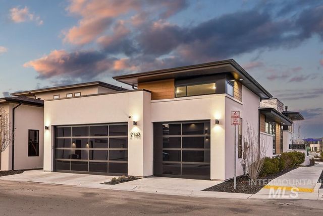 2142 E Granite Cove Ln, Eagle, ID 83616