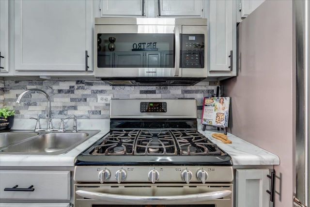 2902 W Maxwell, Wichita, KS 67217