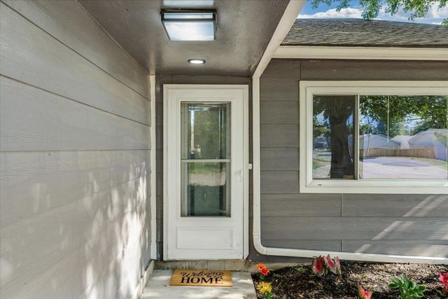2902 W Maxwell, Wichita, KS 67217