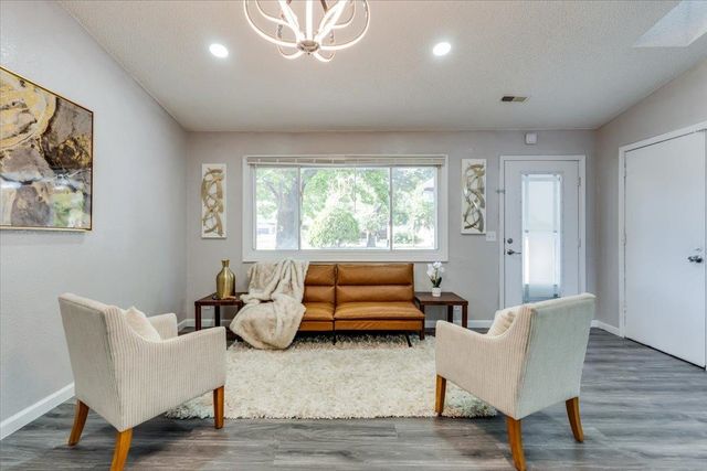 2902 W Maxwell, Wichita, KS 67217