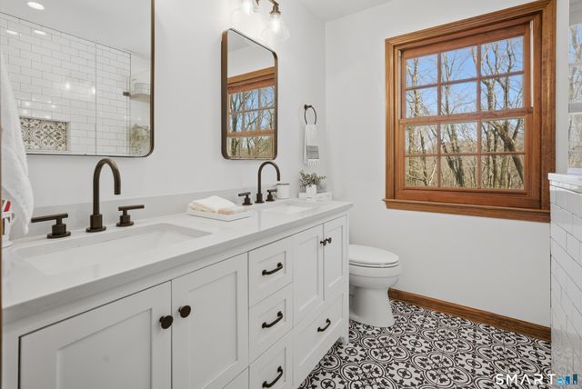 126 Rolling Hills Drive, Fairfield, CT 06824