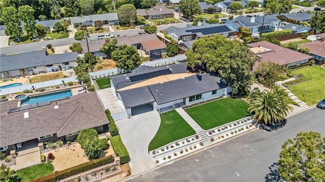12621 Singing Wood Drive, Santa Ana, CA 92705
