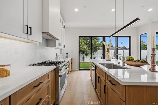 12621 Singing Wood Drive, Santa Ana, CA 92705