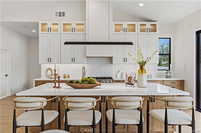 12621 Singing Wood Drive, Santa Ana, CA 92705