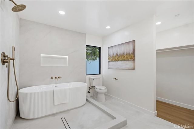 12621 Singing Wood Drive, Santa Ana, CA 92705