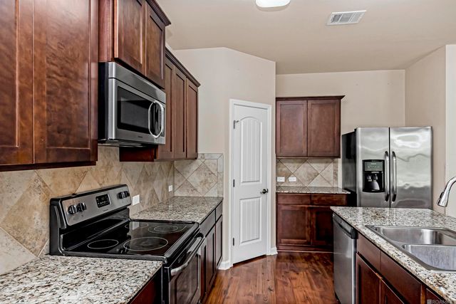 10734 Dodger Dr, Denham Springs, LA 70726