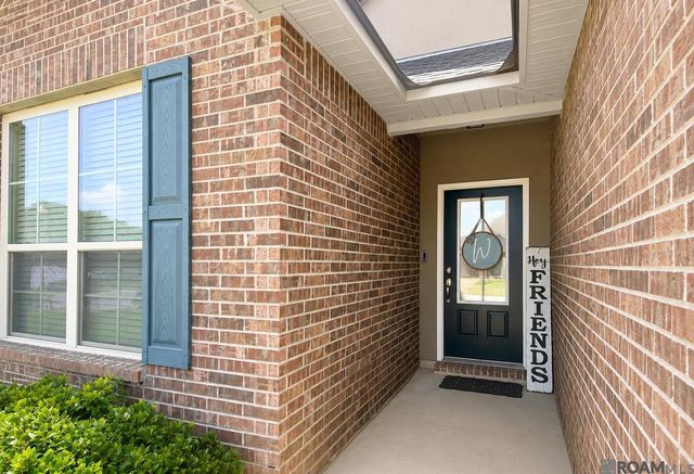 10734 Dodger Dr, Denham Springs, LA 70726