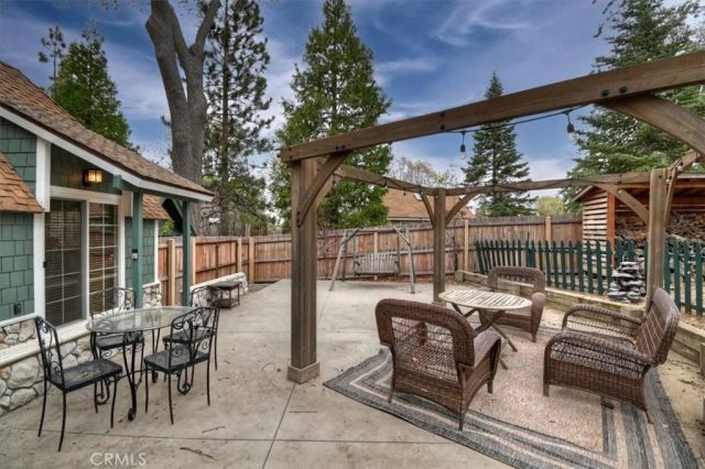 295 Sunset, Lake Arrowhead, CA 92352