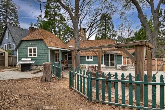295 Sunset, Lake Arrowhead, CA 92352