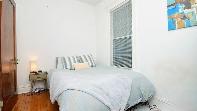 2524 W Palmer Street 2, Chicago, IL 60647