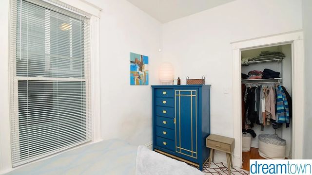 2524 W Palmer Street 2, Chicago, IL 60647