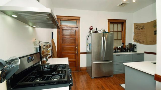 2524 W Palmer Street 2, Chicago, IL 60647