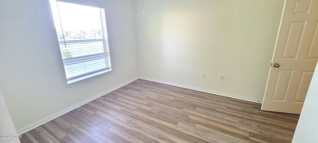 940 Village Trl Unit 4-202, Port Orange, FL 32127