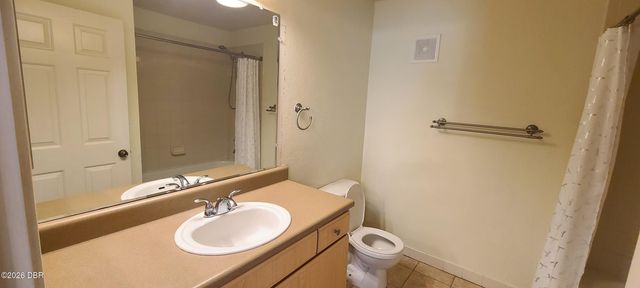 940 Village Trl Unit 4-202, Port Orange, FL 32127