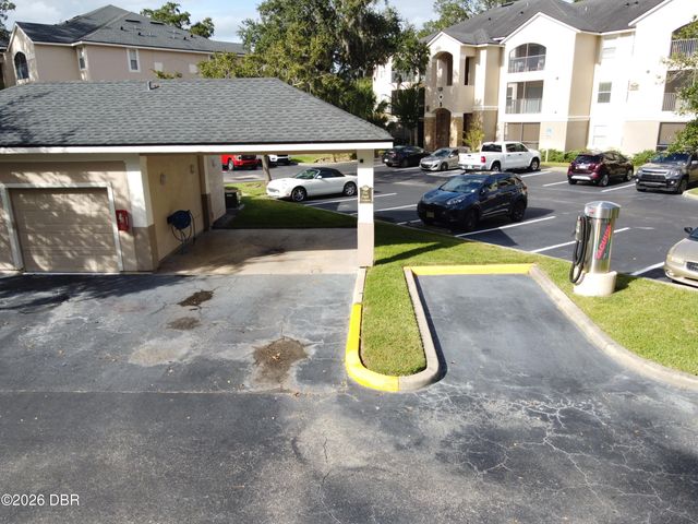 940 Village Trl Unit 4-202, Port Orange, FL 32127