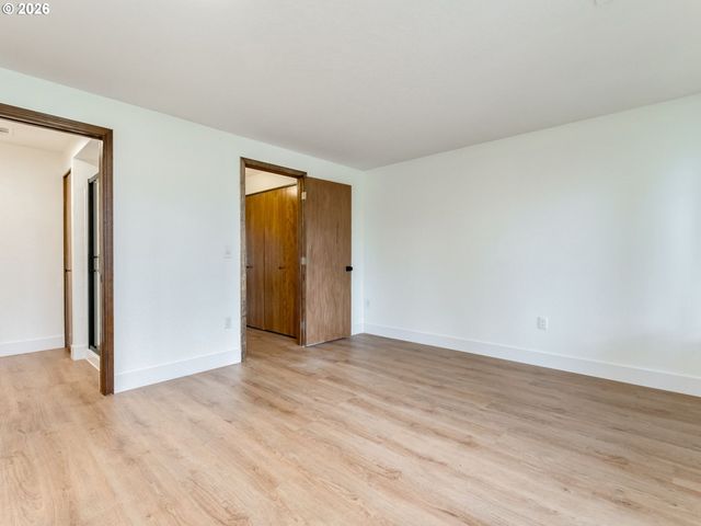 11990 Sw CORBY Dr 2, Portland, OR 97225