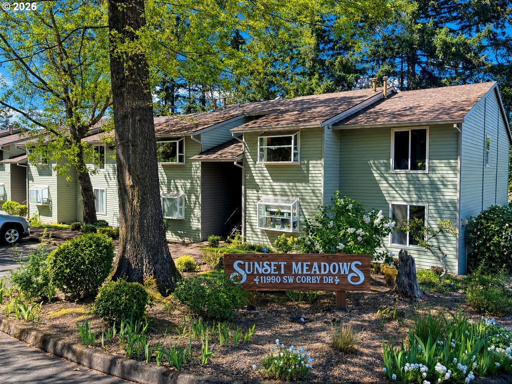 11990 Sw CORBY Dr 2, Portland, OR 97225