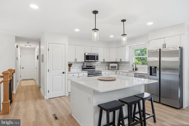 6410 CANDLEWICKE CT, Sykesville, MD 21784