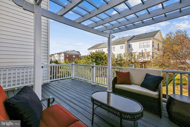 16368 GANGPLANK LN, Woodbridge, VA 22191