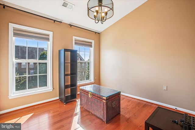16368 GANGPLANK LN, Woodbridge, VA 22191