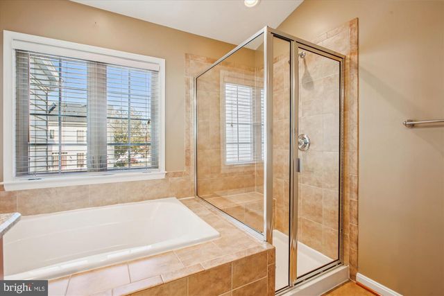 16368 GANGPLANK LN, Woodbridge, VA 22191