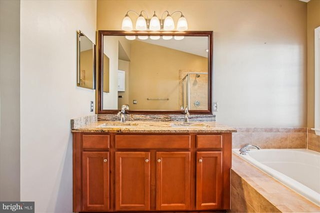 16368 GANGPLANK LN, Woodbridge, VA 22191
