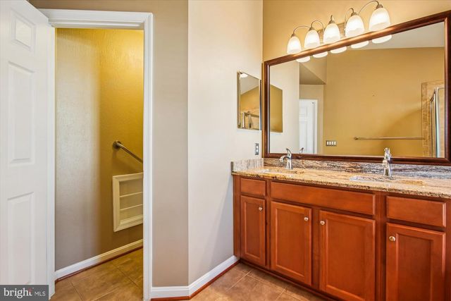 16368 GANGPLANK LN, Woodbridge, VA 22191